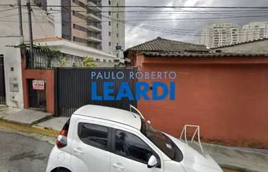 Imagem: A casa possui 2 Dormitórios, 3 Banheiros, 2 Vagas na garagem