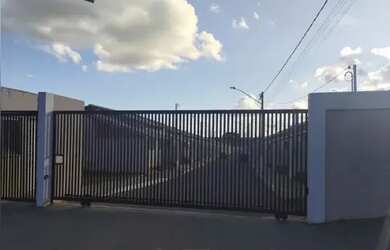 Imagem: A casa em condomínio possui 2 Dormitórios, 1 Banheiro, 1 Vaga