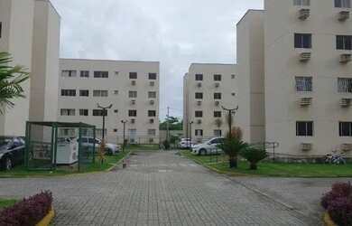 Imagem: O apartamento possui 2 Dormitórios, 1 Banheiro, 1 Vaga na garagem