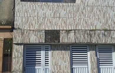 Imagem: A casa possui 2 Dormitórios, 1 Banheiro, 70m² de Área e