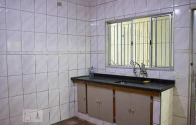 Imagem: A casa possui 1 Dormitório, 1 Banheiro, 40m² de Área e está