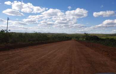 Imagem: O terreno possui 1000m² de Área e Imóvel novo e está localizado