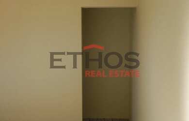 Imagem: A casa possui 4 Dormitórios, 5 Banheiros, 178m² de Área e