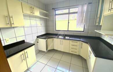 Imagem: O apartamento possui 3 Dormitórios, 3 Banheiros, 2 Vagas na