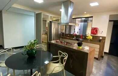 Imagem 10: Casa mais alto padrão. Churrasqueira, Guarda roupa, 304m² de Áreae2...