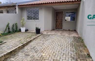 Imagem: A casa possui 2 Dormitórios, 1 Banheiro, 1 Vaga na garagem