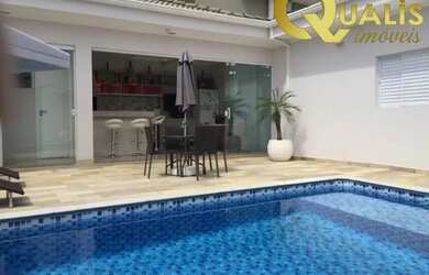 Imagem: A casa em condomínio possui 3 Dormitórios, 5 Banheiros, 4