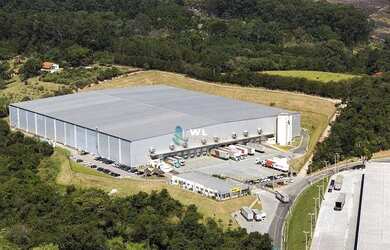 Imagem: O depósito possui 17.642m² de Área e está localizado em