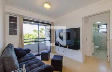 Imagem: O apartamento possui 2 Dormitórios, 1 Banheiro, 1 Vaga na garagem