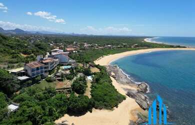 Imagem: A casa possui 5 Dormitórios, 5 Banheiros, 5 Vagas na garagem