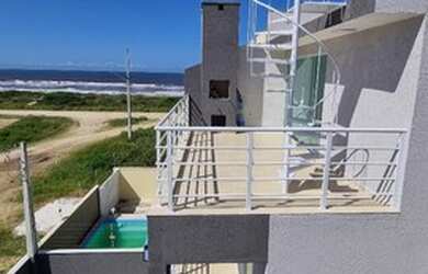 Imagem 1: Triplex Sobrado em Guaratuba frente mar novo alto padrao