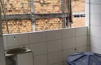 Imagem: A casa possui 1 Dormitório, 1 Banheiro e está localizado