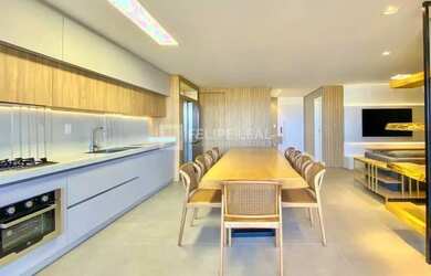 Imagem: O apartamento possui 3 Dormitórios, 4 Banheiros, 3 Vagas na