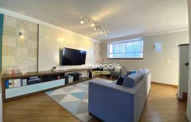 Imagem: A casa possui 3 Dormitórios, 3 Banheiros, 2 Vagas na garagem