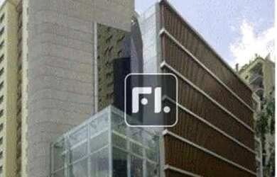 Imagem: O depósito possui 5 Vagas na garagem e 2378m² de Área e está