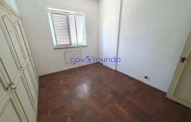 Imagem 13: EXCELENTE APARTAMENTO TRÊS QUARTOS, COM SUÍTE E VAGA DE GARAGEM NA TIJUCA