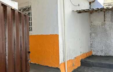 Imagem: A casa possui 1 Dormitório, 1 Banheiro, 48m² de Área e está