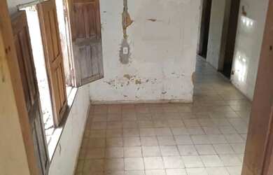 Imagem: A casa possui 5 Dormitórios, 5 Banheiros, 1 Vaga na garagem