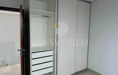 Imagem 7: Sobrado reformado com 4 suítes rico em armários, área de lazer no portal...