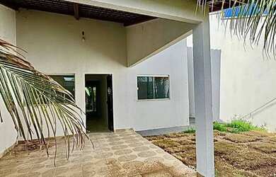 Imagem: A casa possui 2 Dormitórios, 1 Banheiro, 1 Vaga na garagem