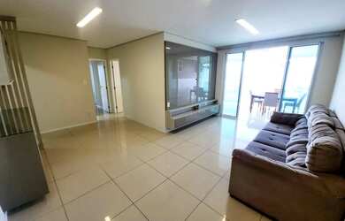 Imagem: O apartamento possui 4 Dormitórios, 3 Banheiros, 3 Vagas na