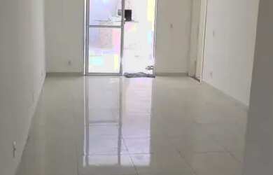 Imagem: A casa em condomínio possui 4 Dormitórios, 4 Banheiros, 2