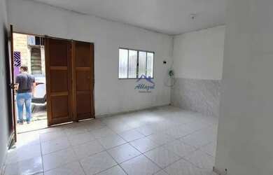 Imagem: A casa possui 2 Dormitórios, 2 Banheiros, 75m² de Área e