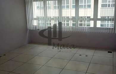 Imagem: O depósito possui 1 Vaga na garagem, 96m² de Área e está