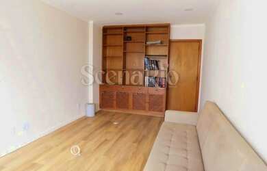 Imagem: O depósito possui 1 Vaga na garagem, 33m² de Área e está