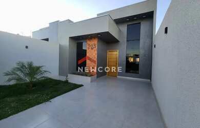 Imagem: A casa possui 2 Dormitórios, 2 Banheiros, 1 Vaga na garagem