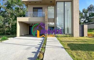 Imagem: A casa em condomínio possui 3 Dormitórios, 3 Banheiros, 4