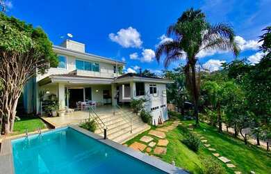 Imagem: A casa em condomínio possui 3 Dormitórios, 4 Banheiros, 4