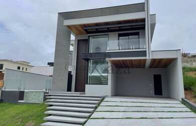 Imagem: A casa em condomínio possui 4 Dormitórios, 5 Banheiros, 4