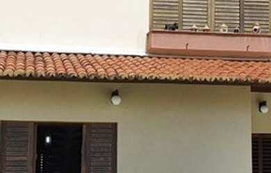 Imagem: A casa em condomínio possui 4 Dormitórios, 5 Banheiros, 4