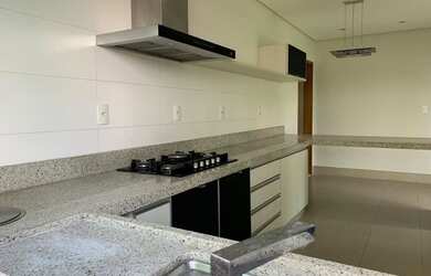 Imagem 4: Casa de alto padrão no Santa Rosa