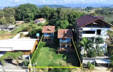 Imagem 3: Sobrado para Venda em Imbituba, Arroio, 1 dormitório, 1 banheiro