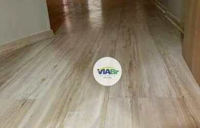 Imagem: O depósito possui 2 Vagas na garagem, 90m² de Área e está