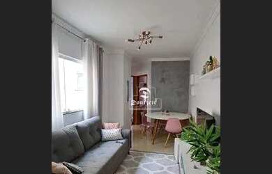 Imagem: O apartamento possui 2 Dormitórios, 1 Banheiro, 1 Vaga na garagem