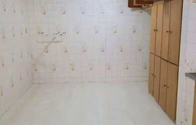 Imagem: A casa possui 1 Dormitório, 1 Banheiro, 1 Vaga na garagem