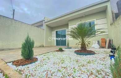 Imagem: A casa possui 2 Dormitórios, 1 Banheiro, 1 Vaga na garagem