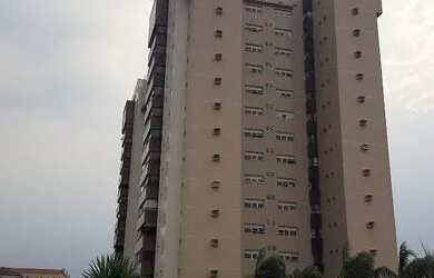 Imagem: O apartamento possui 3 Dormitórios, 4 Banheiros, 2 Vagas na