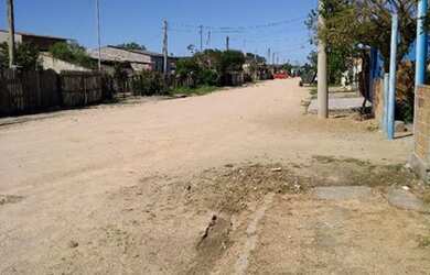 Imagem: A casa possui 2 Dormitórios, 2 Banheiros, 1 Vaga na garagem
