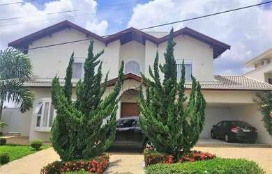 Imagem: A casa em condomínio possui 4 Dormitórios, 2 Banheiros, 5