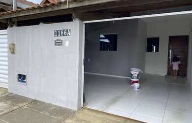 Imagem: A casa possui 2 Dormitórios, 2 Banheiros, 1 Vaga na garagem