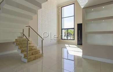 Imagem 9: Venda Casa com 236,00 metroQuadrado, 3 dormitório s , 2 vaga s . Swiss...