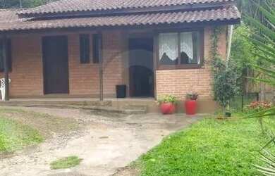 Imagem: A casa possui 2 Dormitórios, 2 Banheiros, 50m² de Área e