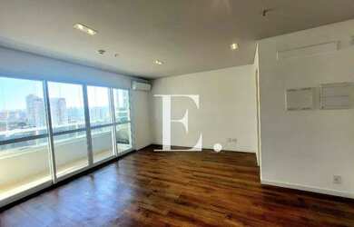 Imagem: O depósito possui 1 Vaga na garagem, 32m² de Área e está