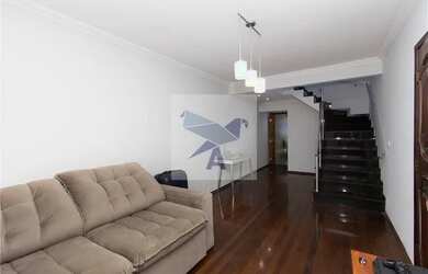 Imagem: A casa possui 3 Dormitórios, 3 Banheiros, 2 Vagas na garagem