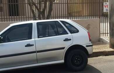 Imagem: A casa possui 2 Dormitórios, 1 Banheiro e está localizado