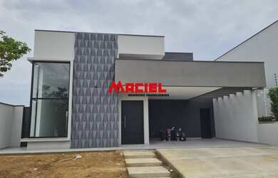 Imagem: A casa em condomínio possui 3 Dormitórios, 3 Banheiros, 4